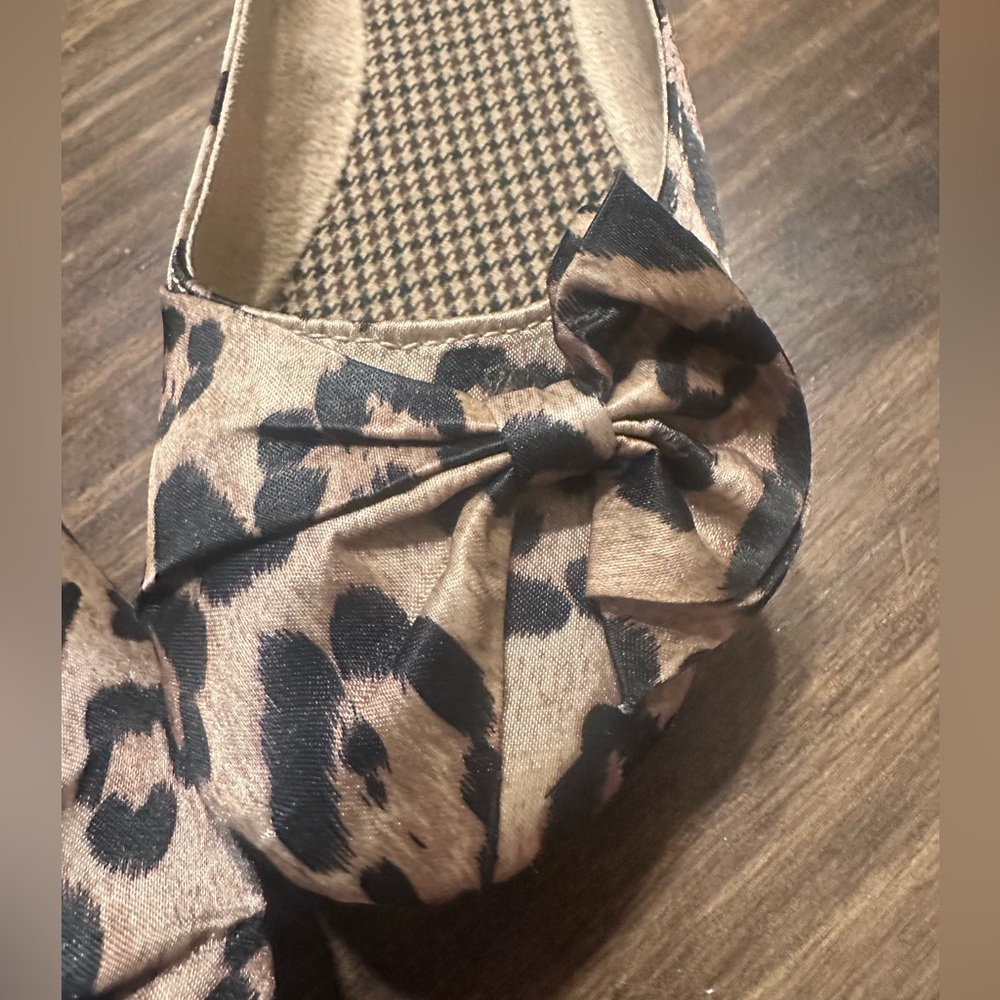 Rocket Dog Leopard Print Ballet Flats With Bow- Size 7.5 - Picture 9 of 11